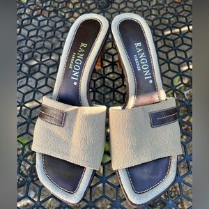 Used shoes by Rangoni Firenze. Made in Italy. Size 5.